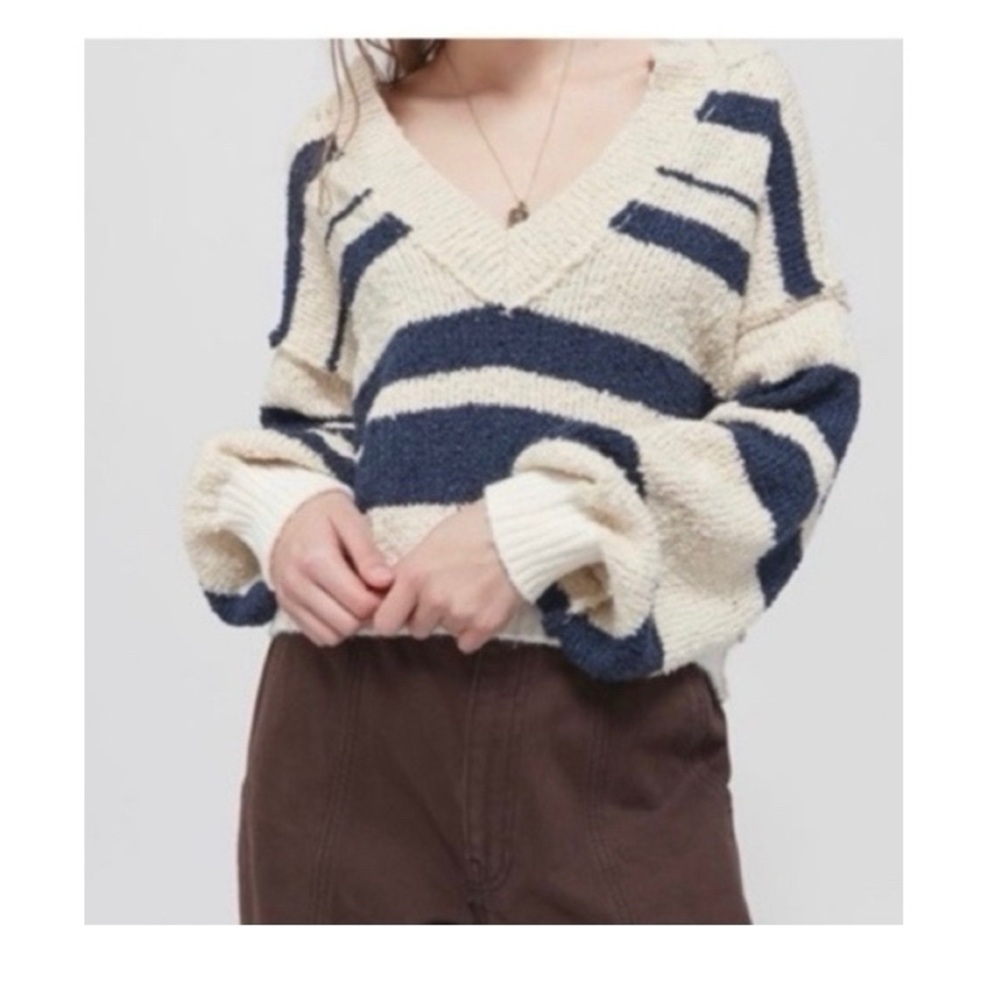 Urban Outfitters Notched V Neck Striped‎ Sweater
